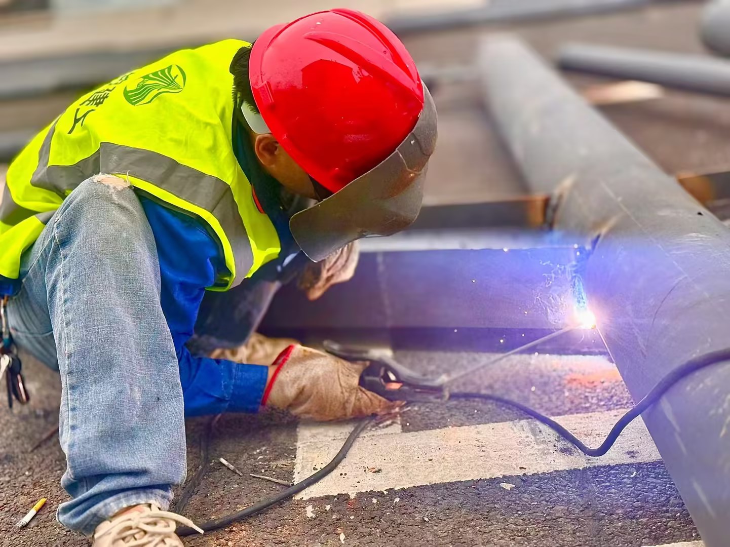 �����족���ڲ�Ъ�� ��Ŀ���衰�����ȡ�